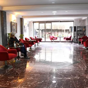 Yalcin Hotel